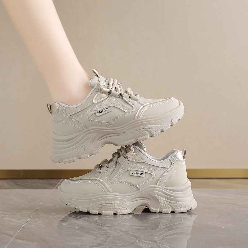 Running Shoes Women - Sepatu Kulit Wanita Model Low-Top, Nyaman