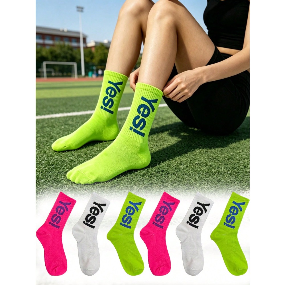 Sports Socks - 1/4 Pasang Kaus Kaki Bermotif Huruf